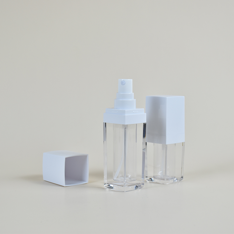 Refillable Acrylic Spray Bottle KC0027