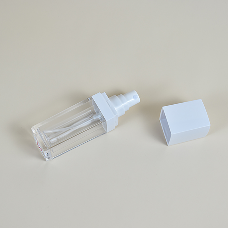 Refillable Acrylic Spray Bottle KC0027