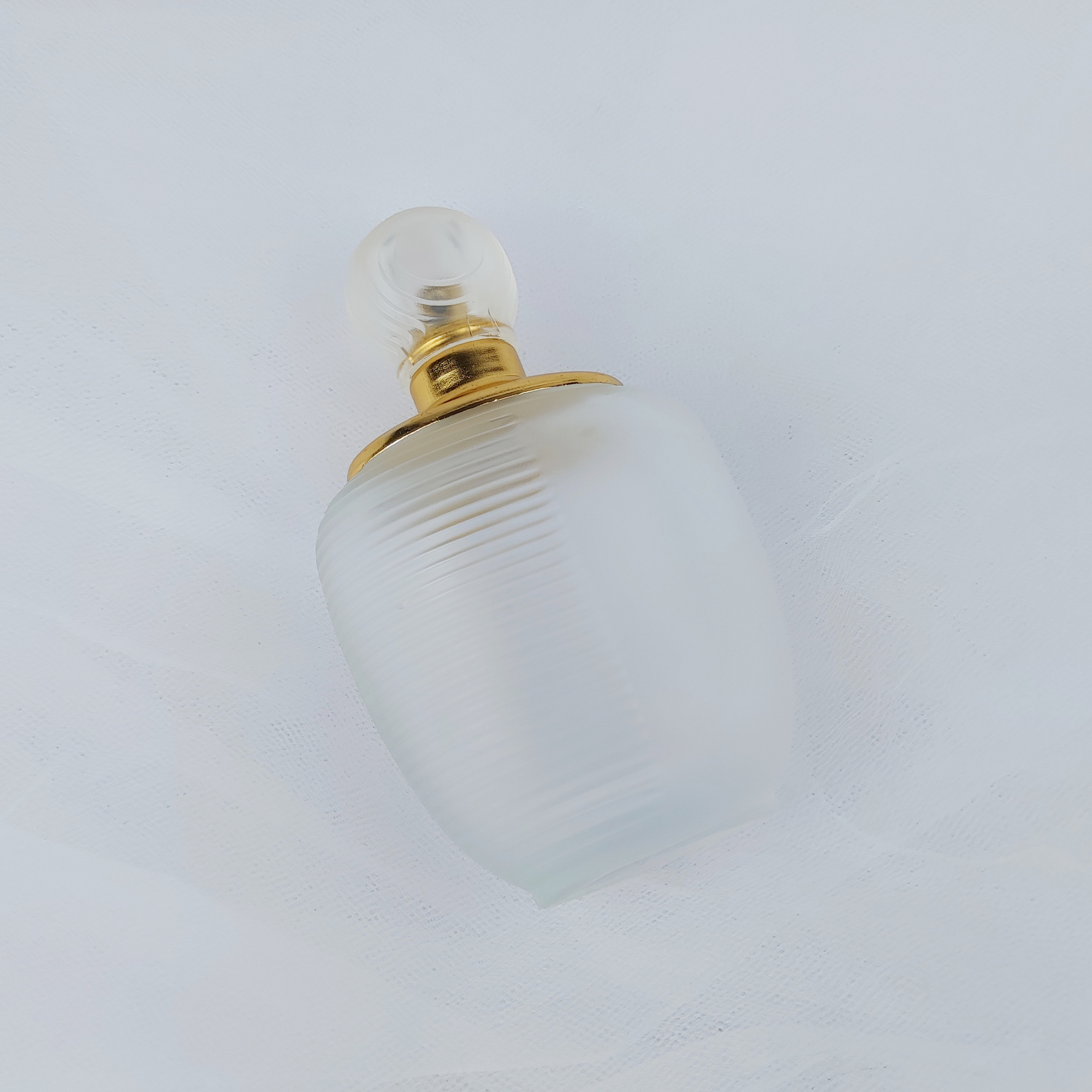 Glass Perfume Bottle KG0017